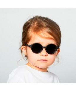 Gafas de sol Kids Izipizi Black LifeStyle 12 - 36 meses